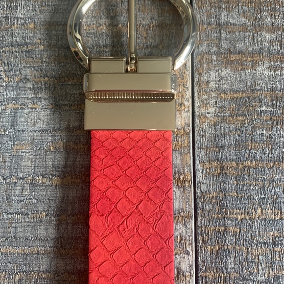 NWT, Red Express Snake Skin Belt - Picture 3 of 3
